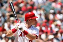 Mark Teixeira bats from the right side.jpg