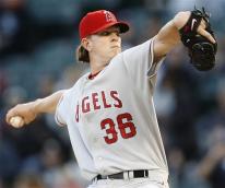 jered weaver capt. .angels_white_sox_baseball_cxs103.jpg