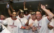 team celebrate capt. .mariners_angels_baseball_cadm119.jpg