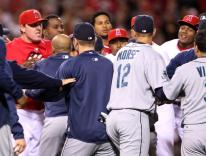 team-confronts mariner-fullj.getty- _seattle_marin.jpg