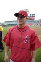 Reggie Willits during warmups.jpg