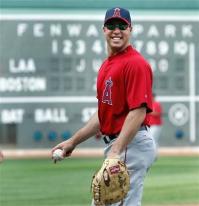 Mark Teixeira smiles as he warms up.jpg